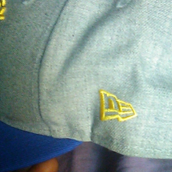 Hat - Picture 3 of 6